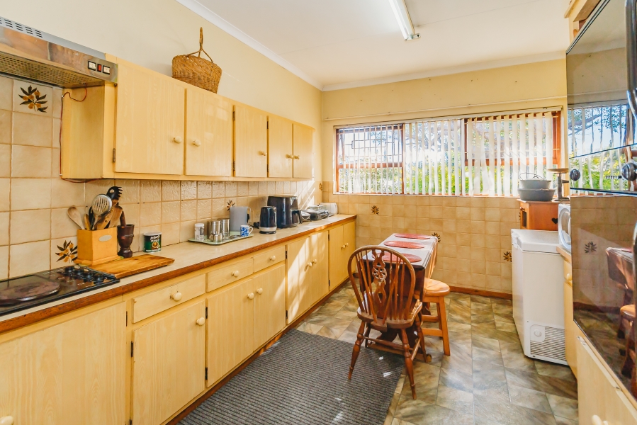 5 Bedroom Property for Sale in Bodorp Western Cape